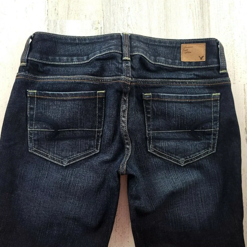 American Eagle Artist Stretch Medium Blue Wash Womens Size 2R (28x25) EUC